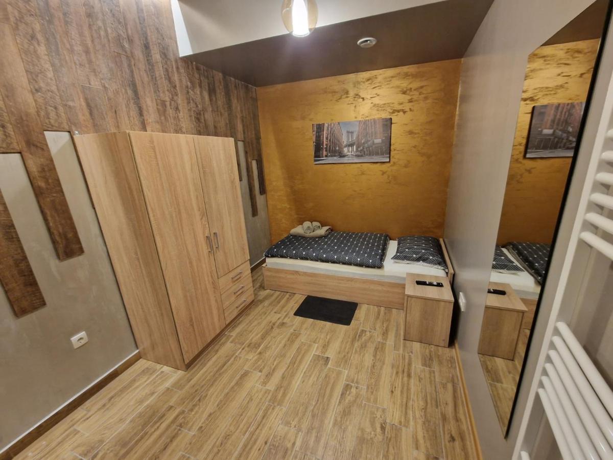 Apartmani New York Нова-Градишка Экстерьер фото