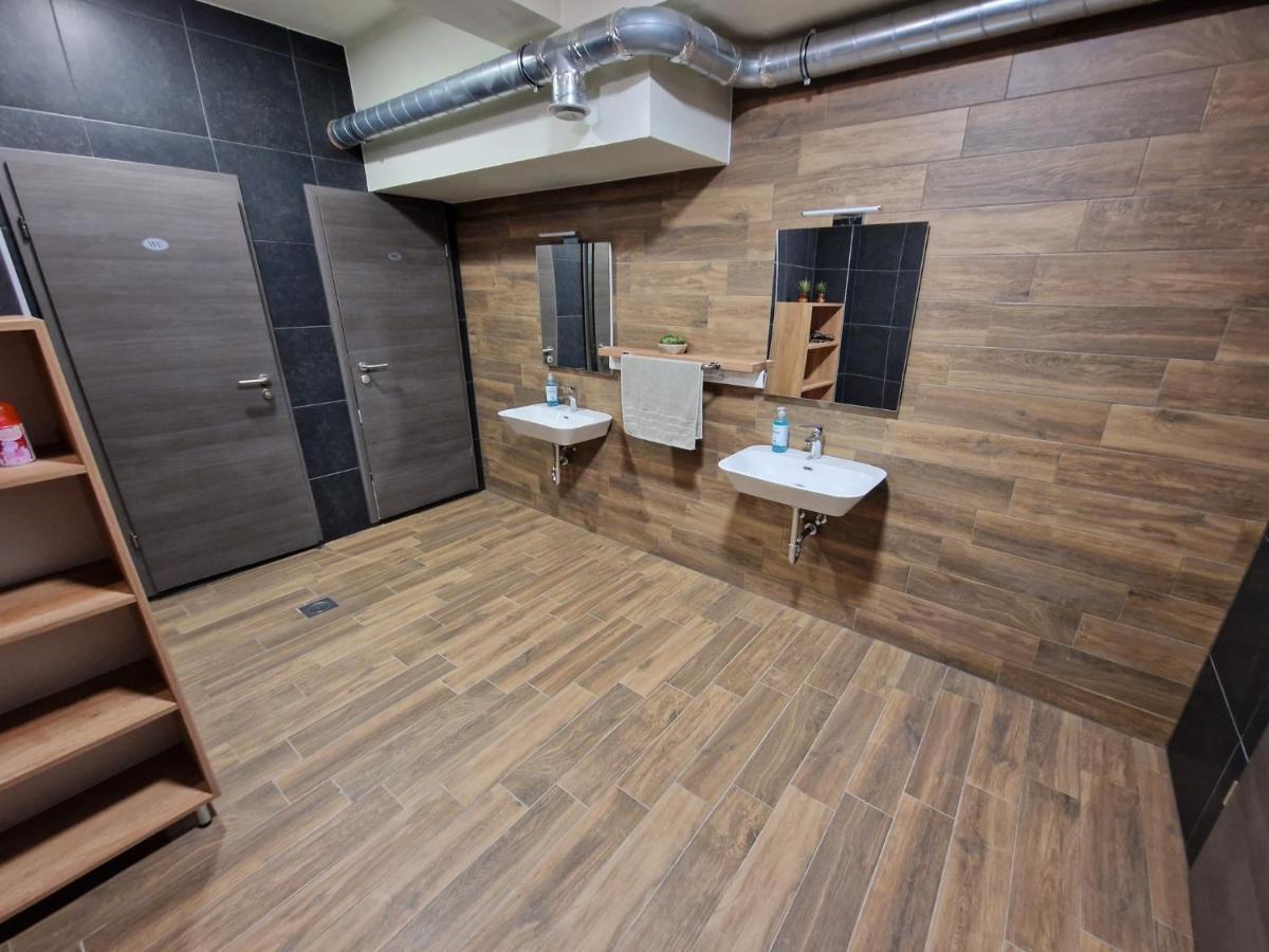Apartmani New York Нова-Градишка Экстерьер фото